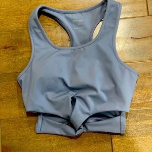 Cross-design crop workout tank